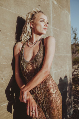 𝔊𝔞𝔟𝔯𝔦𝔢𝔩𝔞 𝔗𝔢𝔫𝔞