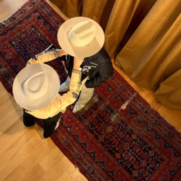 𝔊𝔞𝔟𝔯𝔦𝔢𝔩𝔞 𝔗𝔢𝔫𝔞